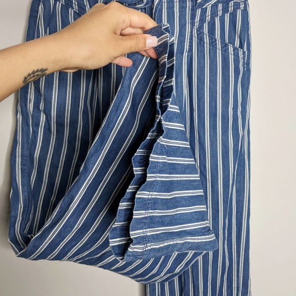 AEO • Super High Rise Stripe Wide Leg Crop Pants 2 - Picture 4 of 10